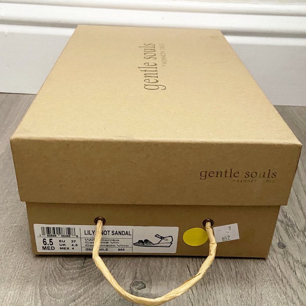 Kenneth Cole Womens Size 6.5 M Empty Shoe Box Only